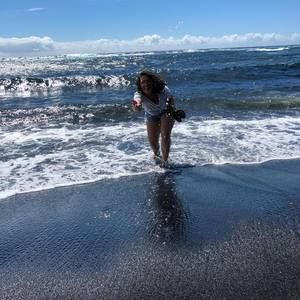 Meet your Posher, Mica